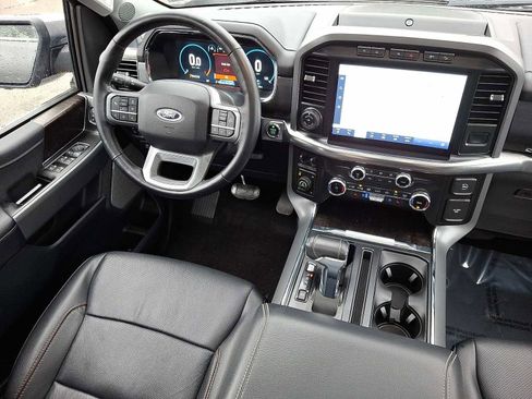 Used 2022 Ford F150 Lariat image 10