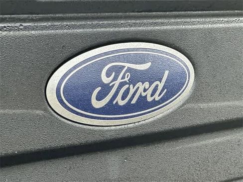 Used 2022 Ford F350 Lariat w/ Chrome Package image 17