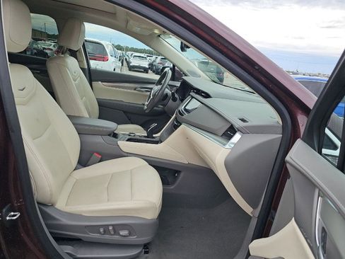 Used 2023 Cadillac XT5 Premium Luxury w/ LPO, Floor Liner Package image 6