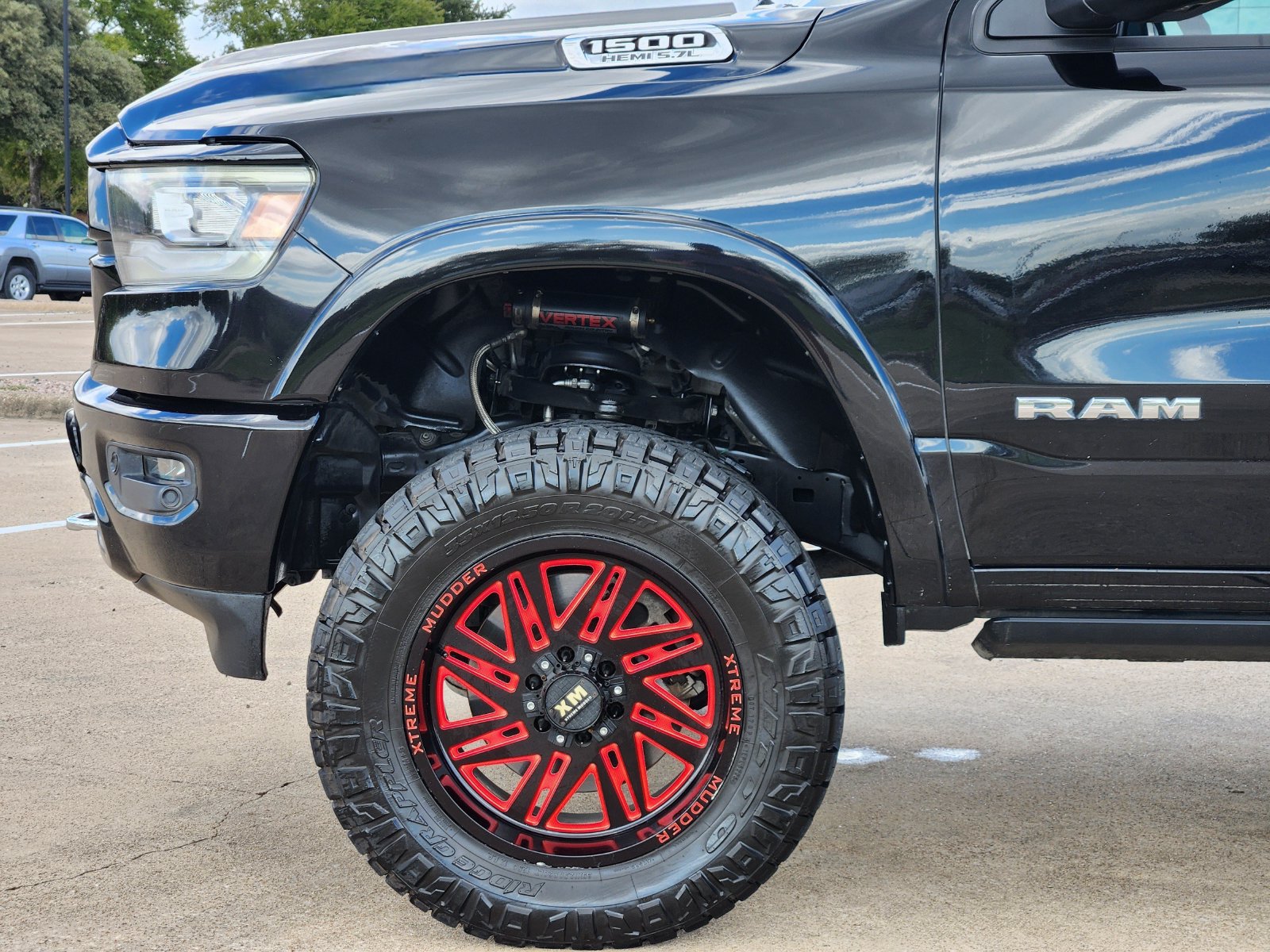 Used 2020 RAM 1500 Laramie AWD/4WD image 7