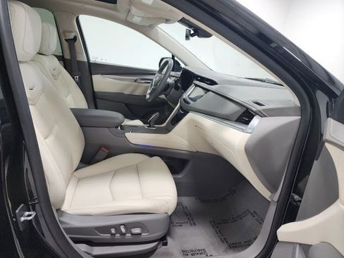 Used 2019 Cadillac XT5 Luxury AWD/4WD image 17