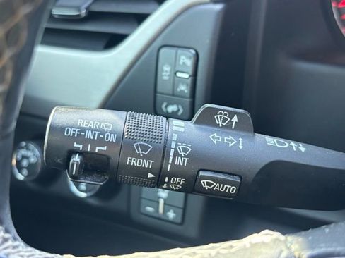 Used 2016 GMC Yukon SLT w/ Open Road Package AWD/4WD image 22