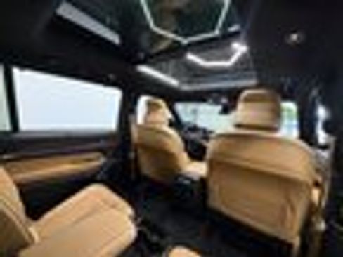 Used 2022 Jeep Grand Cherokee L Summit w/ Luxury Tech Group V image 27