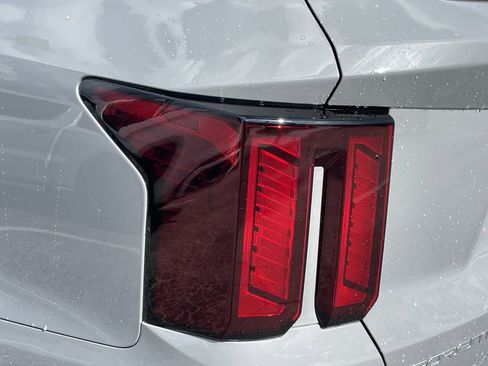 New 2026 Kia Sorento S image 9