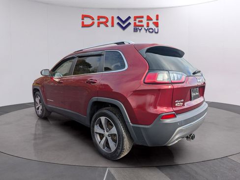 Used 2020 Jeep Cherokee Limited image 3