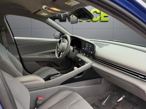 Used 2021 Hyundai Elantra SEL FWD image 21