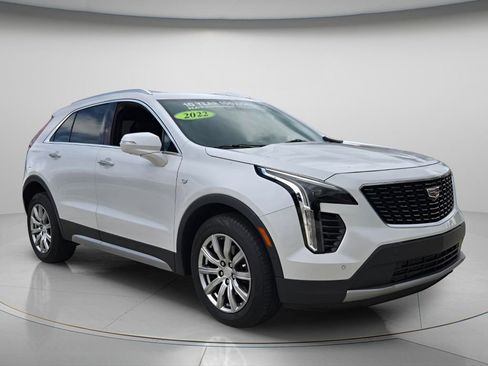 Used 2022 Cadillac XT4 Premium Luxury w/ Enhanced Visibility Package FWD image 9