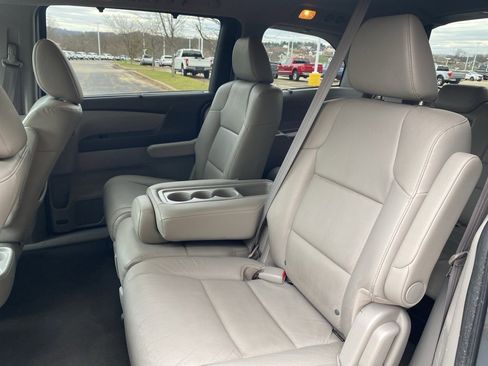 Used 2015 Honda Odyssey Touring image 23