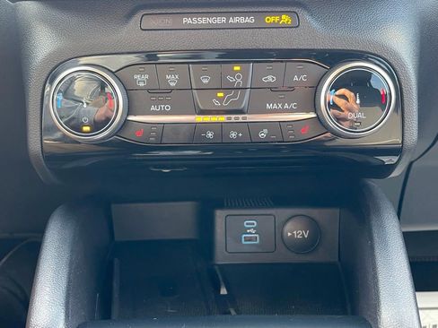 Used 2022 Ford Escape Titanium w/ Titanium Elite Package image 13