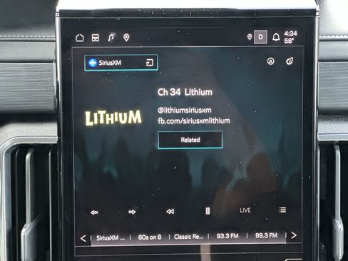 Certified 2025 GMC Acadia Elevation image 26