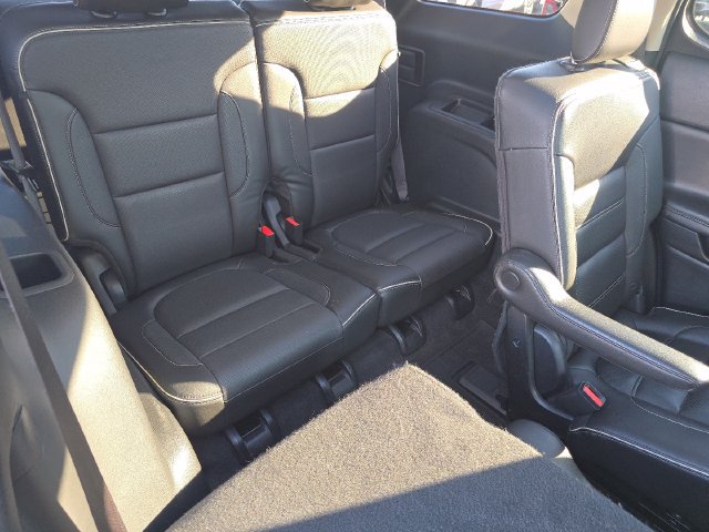 Used 2018 GMC Acadia Denali w/ Technology Package FWD image 21