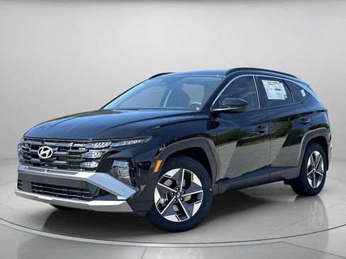 Certified 2026 Hyundai Tucson SEL FWD image 2