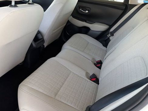 Certified 2025 Honda HR-V LX image 14
