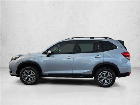 Used 2024 Subaru Forester Premium AWD/4WD image 11
