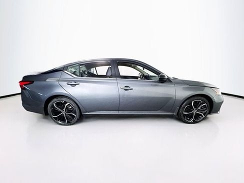 New 2026 Nissan Altima 2.5 SR FWD image 4