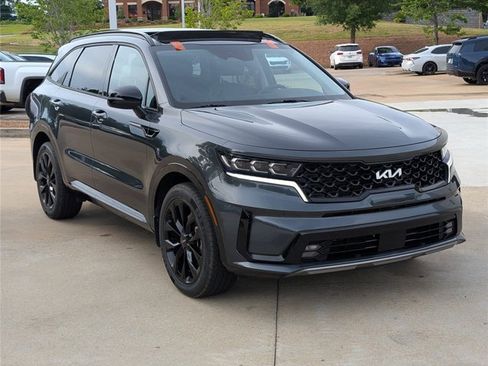 Used 2023 Kia Sorento SX FWD image 9