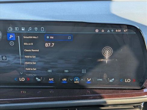 New 2026 Chevrolet Traverse Z71 w/ Driver Confidence Package image 11