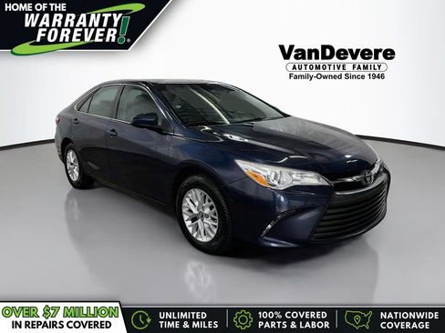 Used 2017 Toyota Camry LE FWD image 1