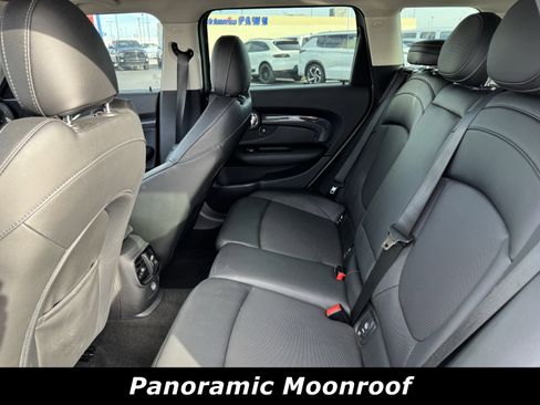 Used 2018 MINI Cooper Clubman S image 5