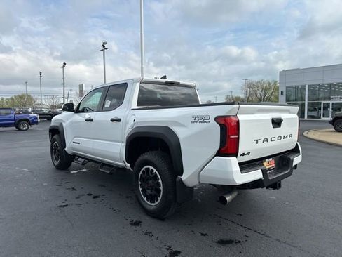 New 2026 Toyota Tacoma TRD Off-Road AWD/4WD image 5