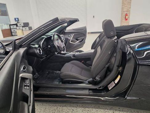 Used 2021 Chevrolet Camaro LT RWD image 33