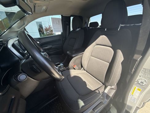 Used 2017 GMC Canyon SLE w/ SLE Convenience Package image 16