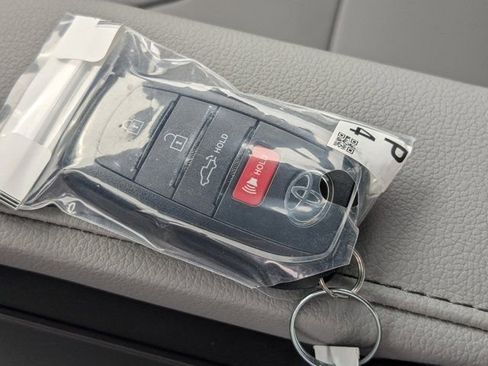 New 2026 Toyota Tundra Limited AWD/4WD image 29