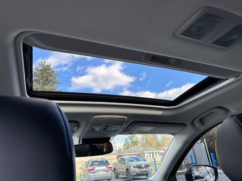 Used 2018 MAZDA CX-9 Touring w/ Touring Premium Package image 22