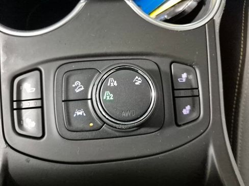 Certified 2021 GMC Terrain SLT image 28