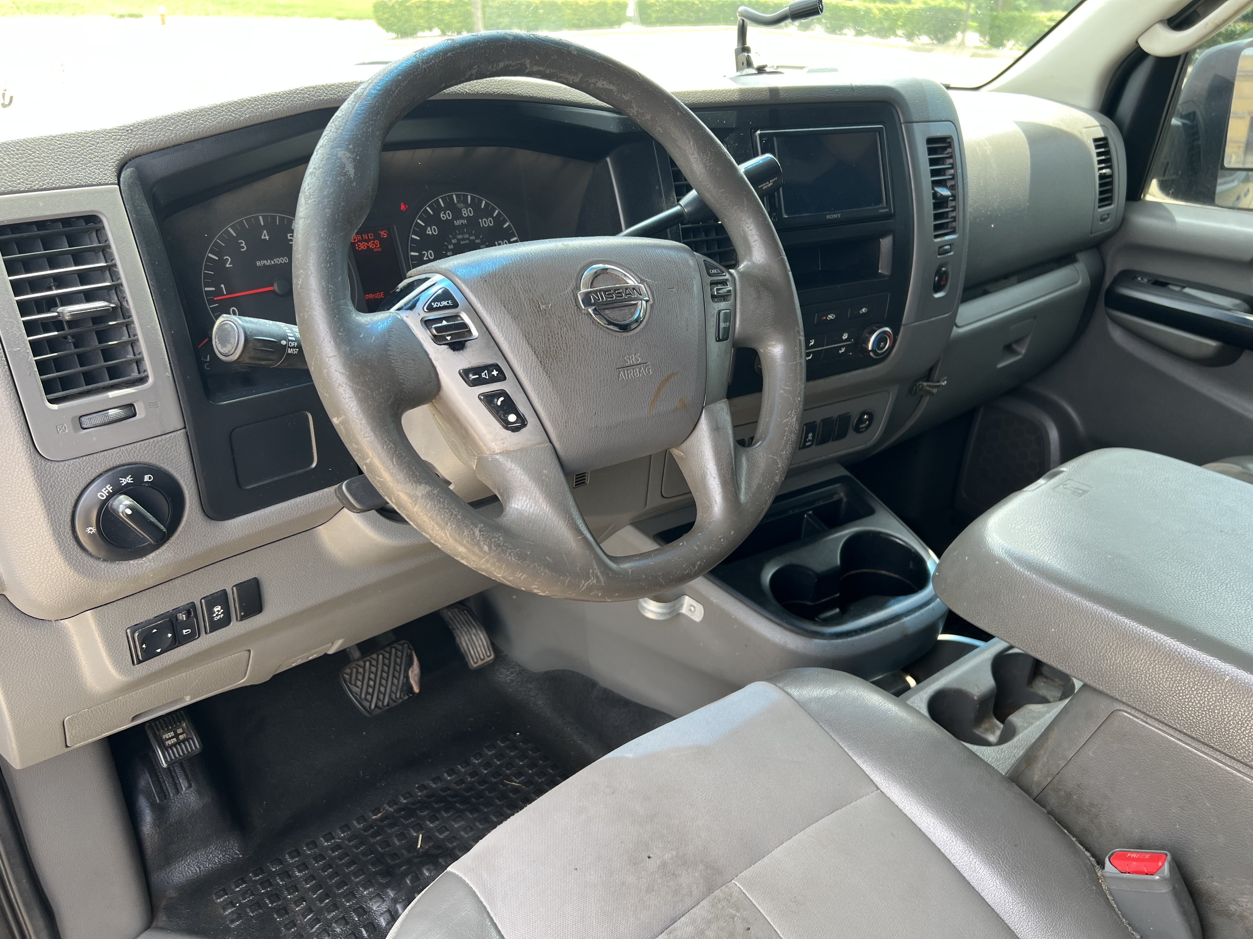 Used 2013 Nissan NV 2500 SV w/ Technology Pkg RWD image 15