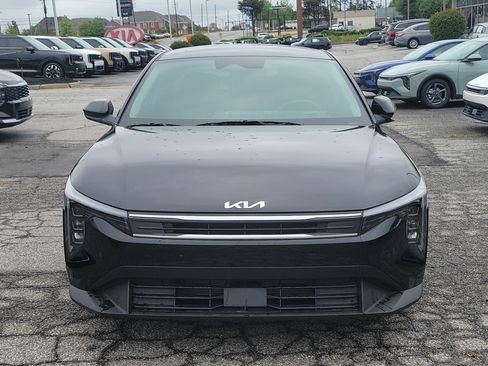 New 2026 Kia K4 LXS FWD image 2