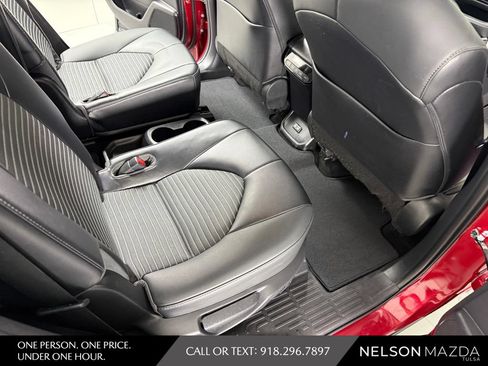 Used 2022 Toyota Highlander XSE FWD image 46