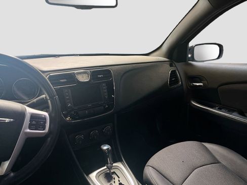 Used 2013 Chrysler 200 Touring w/ S Exterior Appearance Pkg FWD image 21