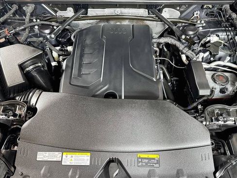 Used 2025 Audi Q5 Premium AWD/4WD image 27