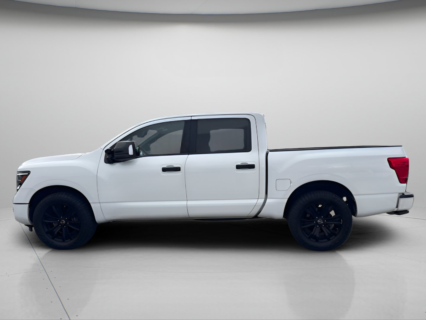 Used 2023 Nissan Titan SV w/ SV Convenience Package AWD/4WD image 13