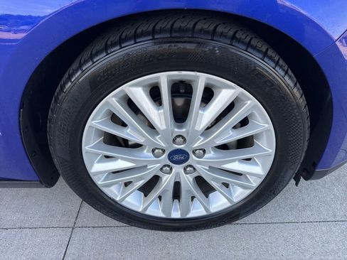Used 2015 Ford Focus Titanium FWD image 20