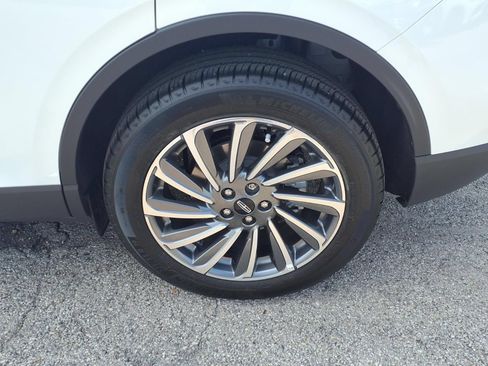 Used 2025 Lincoln Corsair Reserve FWD image 25