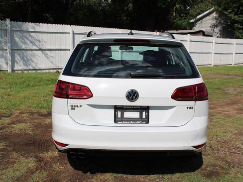Used 2016 Volkswagen Golf SE FWD image 8