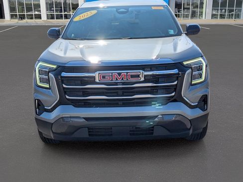 Used 2025 GMC Terrain Elevation AWD/4WD image 2