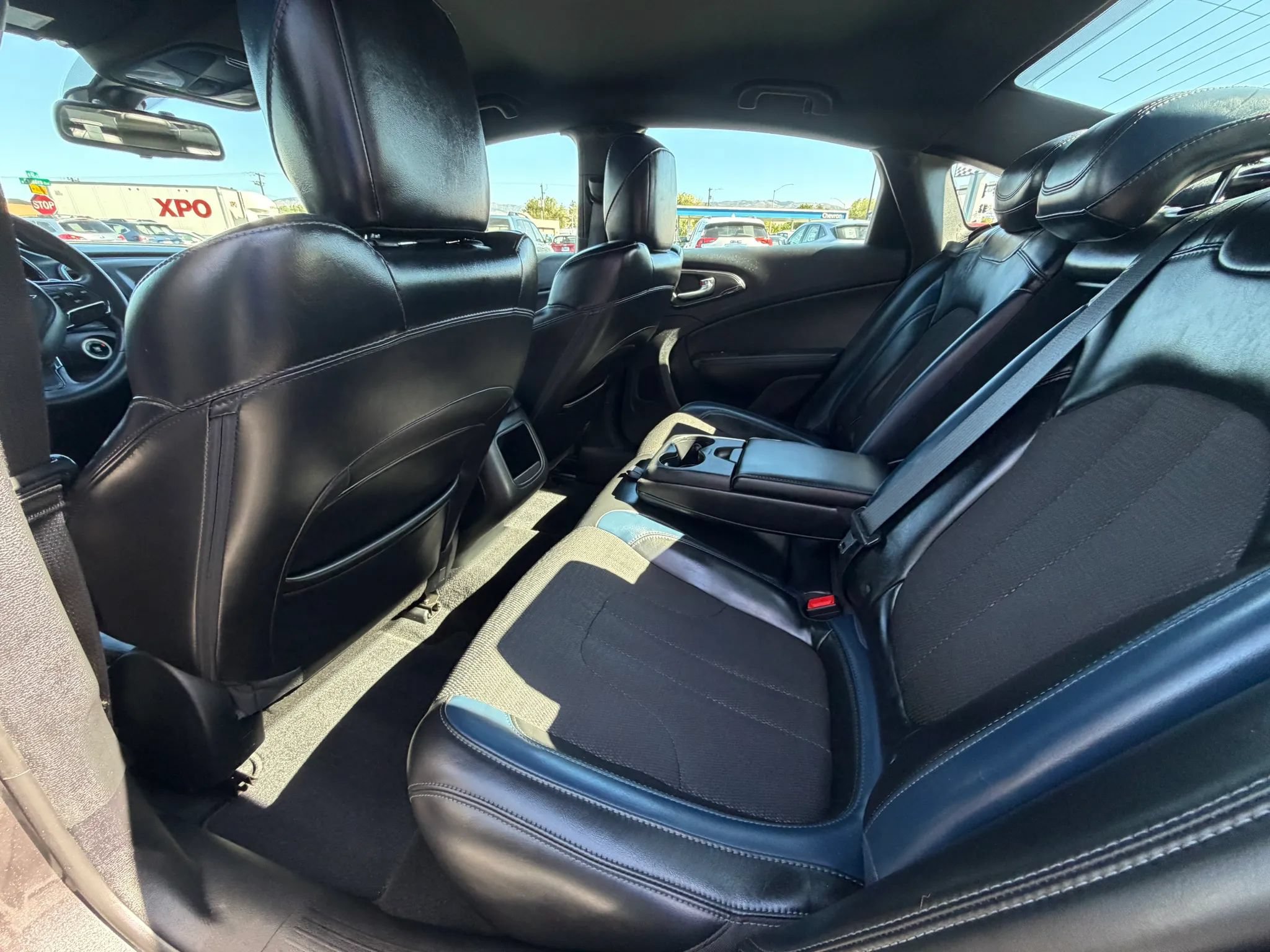 Used 2016 Chrysler 200 S FWD image 18