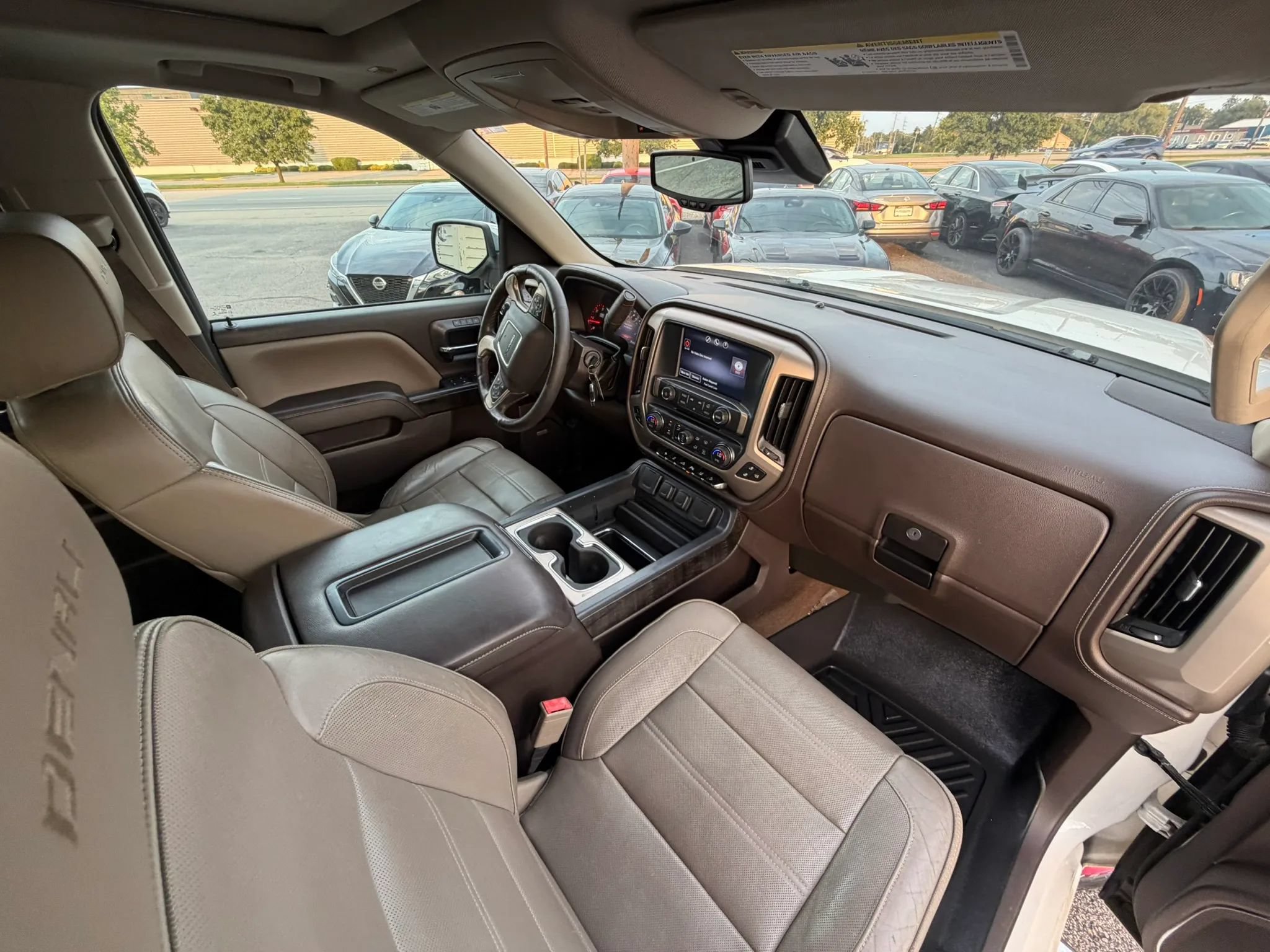 Used 2015 GMC Sierra 1500 Denali AWD/4WD image 32
