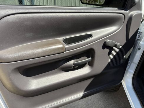 Used 2001 Dodge Ram 2500 Truck 4x4 Regular Cab image 16