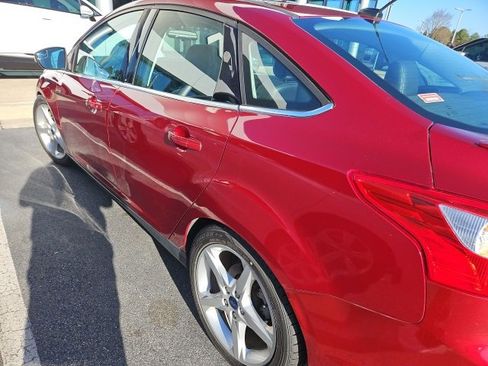 Used 2014 Ford Focus Titanium image 11
