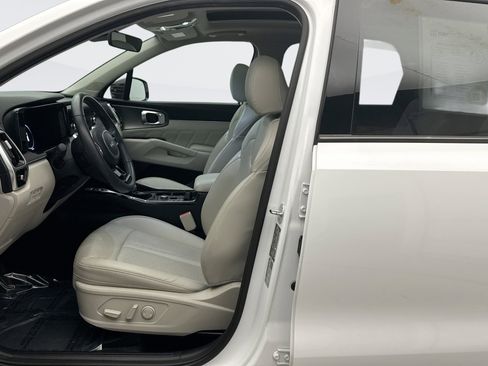 Used 2023 Kia Sorento SX image 11