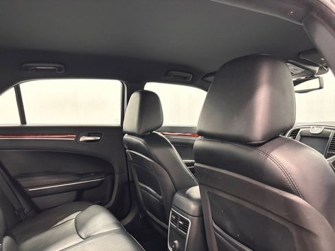 Used 2013 Chrysler 300 AWD w/ Driver Convenience Group image 26