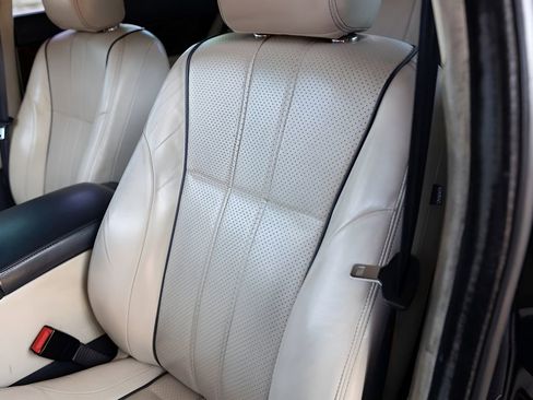 Used 2012 Jaguar XJ L RWD image 43