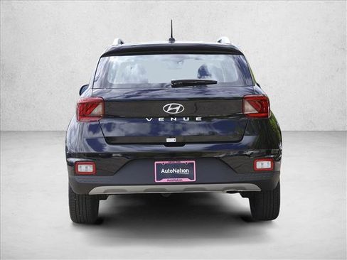 Certified 2026 Hyundai Venue SEL FWD image 6