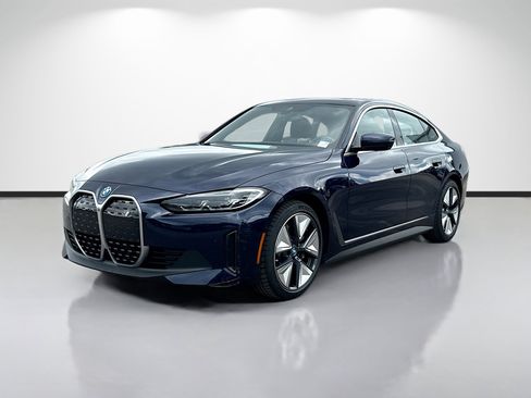 Used 2023 BMW i4 eDrive40 w/ Premium Package RWD image 7