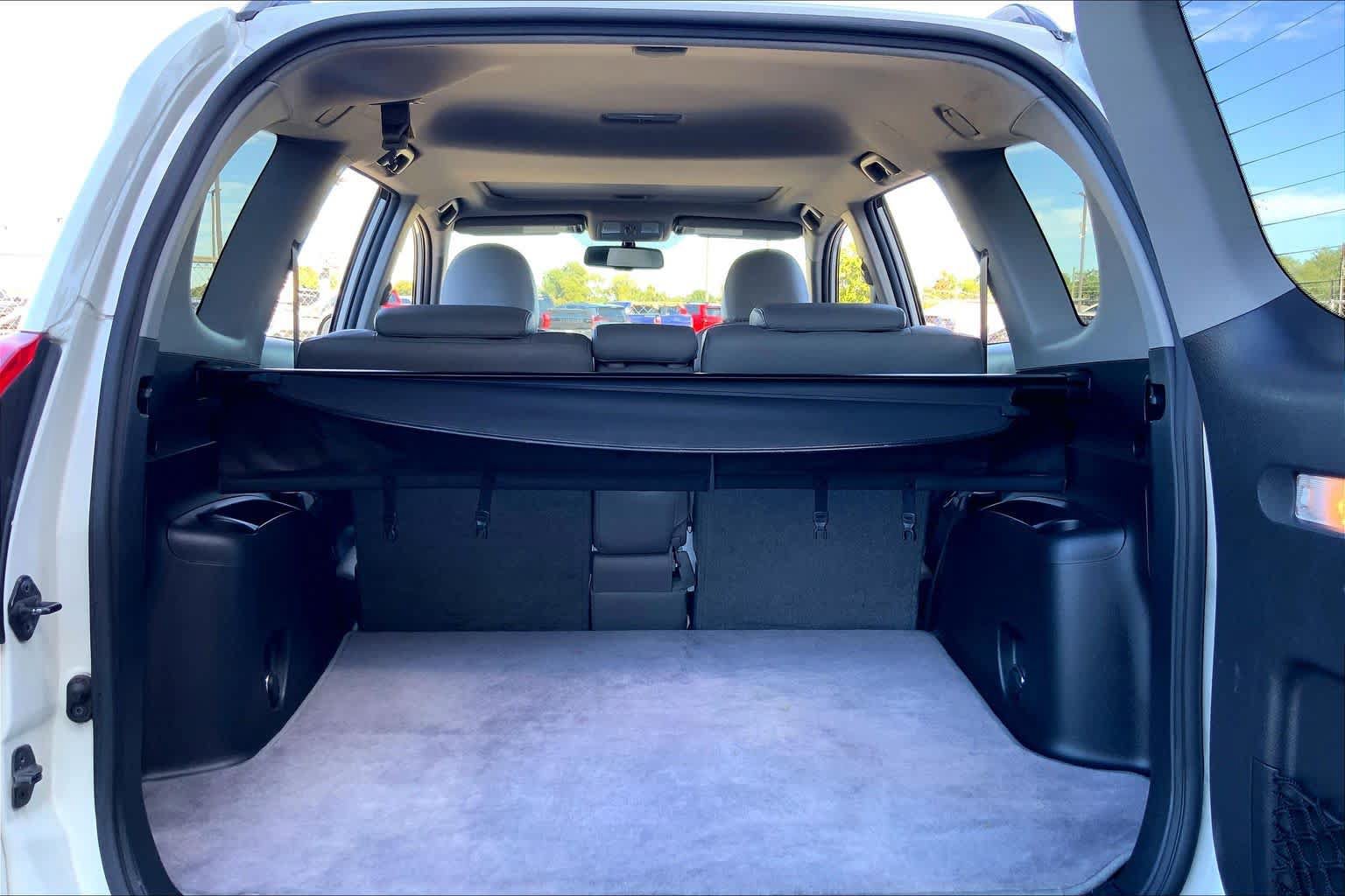 Used 2010 Toyota RAV4 Limited FWD image 32
