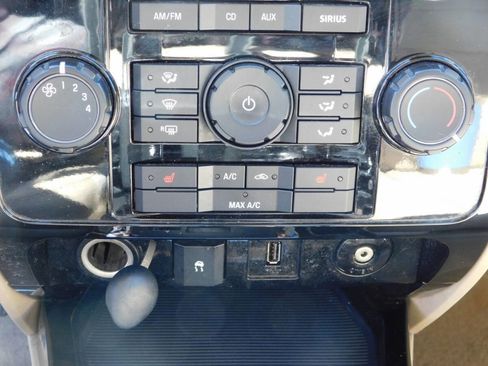 Used 2010 Ford Escape Limited image 12